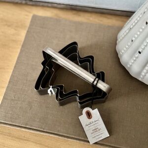 NWT Hearth & Hand Magnolia Cookie Cutter Set of 3